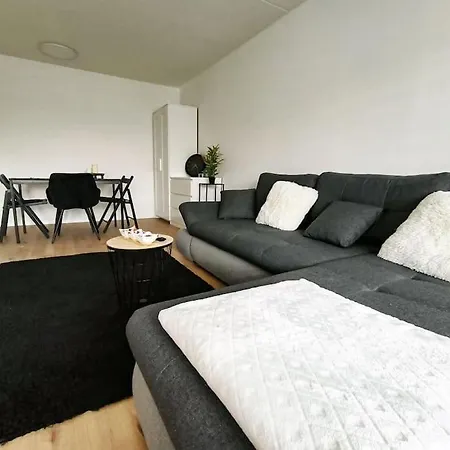 Bebu-apartment Mit Viel Platz Appartement *